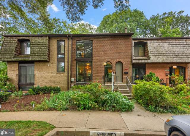 Property at 7938 Inverness Ridge Rd, Potomac, MD 20854, 4 beds, 3.5 baths