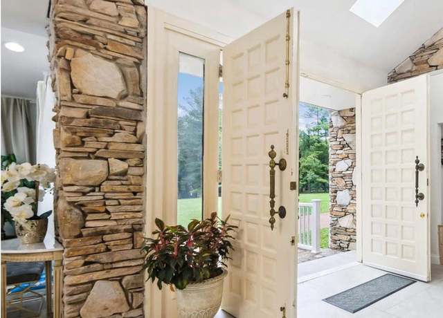 Property at 11701 Locust Dale Ct, Bowie, MD 20721, 7 beds, 5.5 baths