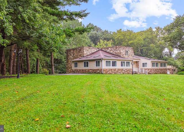 Property at 11701 Locust Dale Ct, Bowie, MD 20721, 7 beds, 5.5 baths