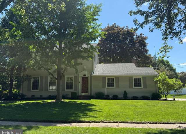 Property at 11 Lenape Trl, Wenonah, NJ 08090, 4 beds, 2.5 baths