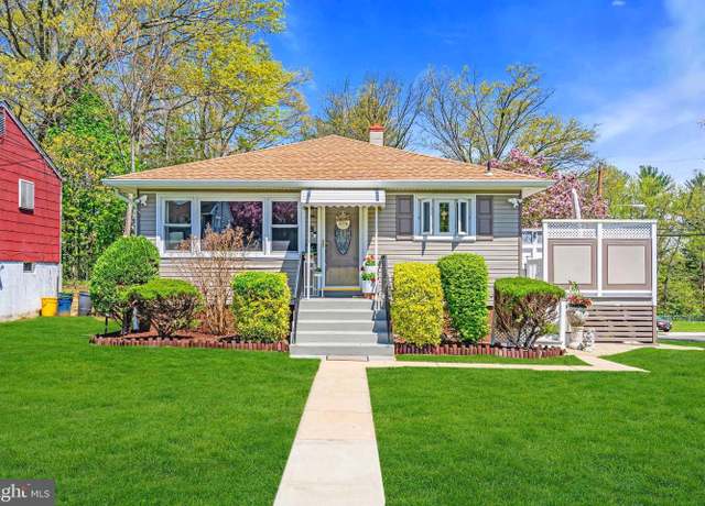 Property at 8 Rocky Brook Ct, Hightstown, NJ 08520, 3 beds, 2 baths