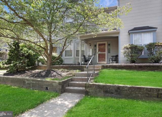 Property at 27 Beacon Ct, Robbinsville, NJ 08691, 2 beds, 2.5 baths