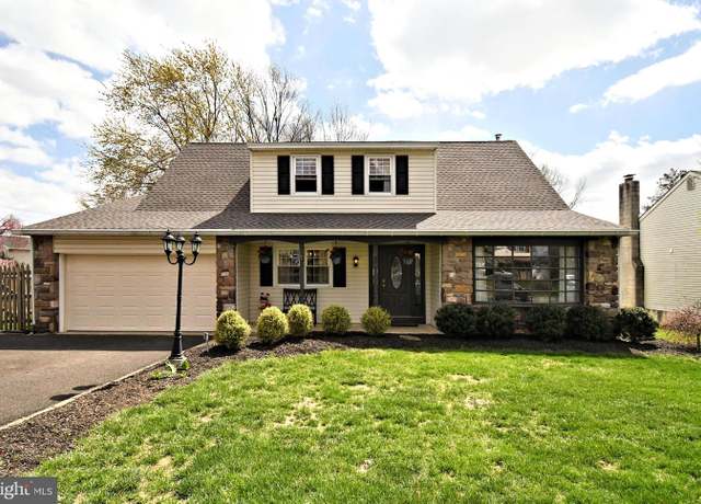 Property at 102 Longview Dr, Southampton, PA 18966, 4 beds, 2.5 baths