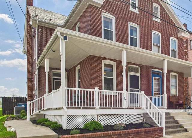 Property at 29 N Manor St, Mountville, PA 17554, 4 beds, 1.5 baths