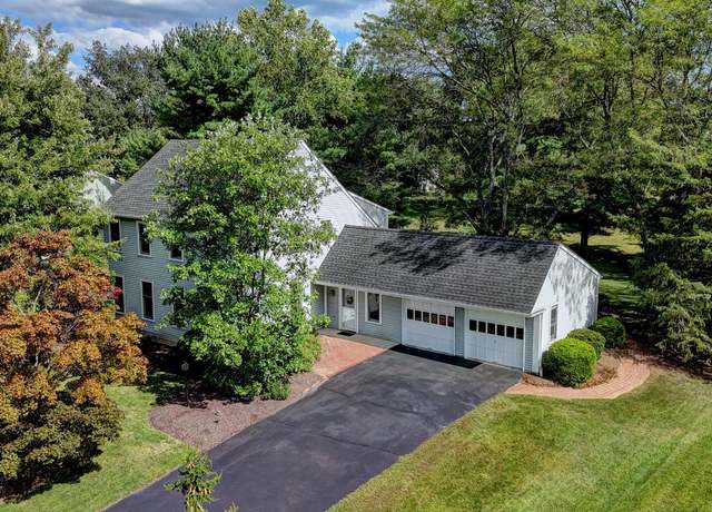 Property at 633 Conestoga Ln, Lansdale, PA 19446, 4 beds, 2.5 baths