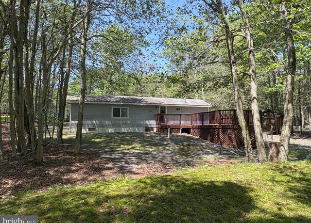 Property at 70 Iroquois Path, Gouldsboro, PA 18424, 2 beds, 1 bath