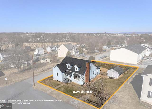 Property at 141 Maple Ave, Charles Town, WV 25414, 4 beds, 2 baths