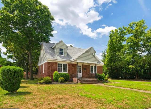 Property at 309 Chestnut St, Hammonton, NJ 08037, 3 beds, 2.5 baths