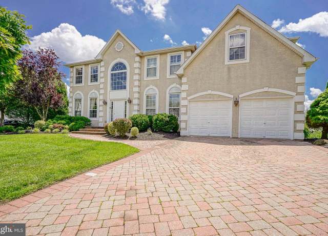 Property at 8 Cove Ct, Hainesport, NJ 08036, 4 beds, 2.5 baths