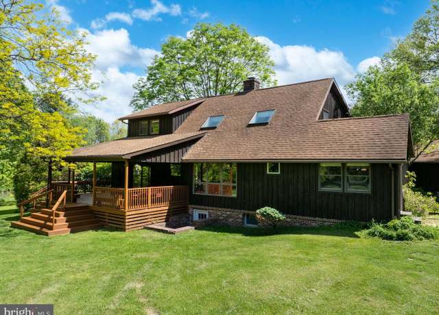 Property at 27 Mahala St, Port Matilda, PA 16870, 3 beds, 2.5 baths