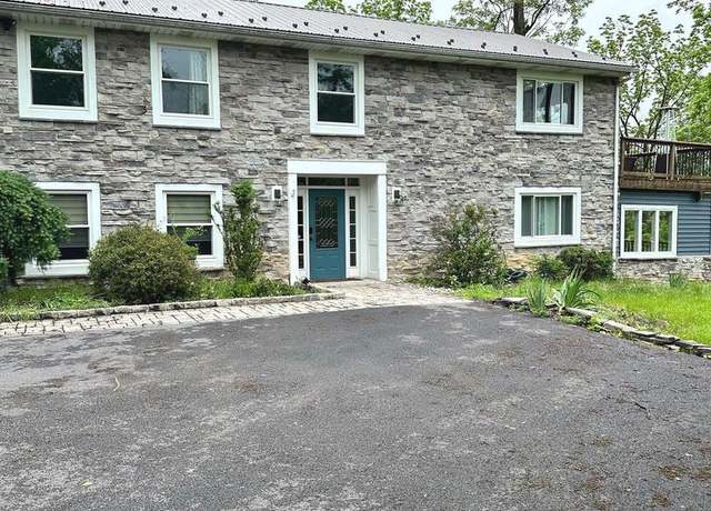 Property at 1801 Crums Mill Rd, Harrisburg, PA 17110, 4 beds, 2 baths