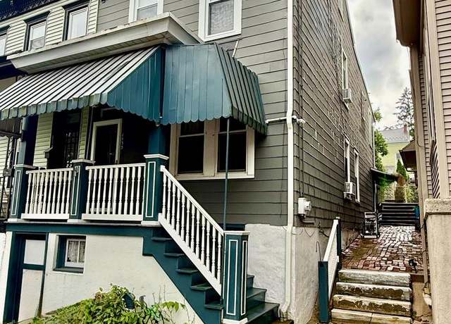 Property at 1533 W Market St, Pottsville, PA 17901, 3 beds, 1 bath