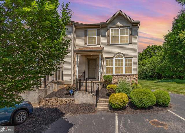 Property at 94 E Beaver St #94, York, PA 17406, 2 beds, 3 baths