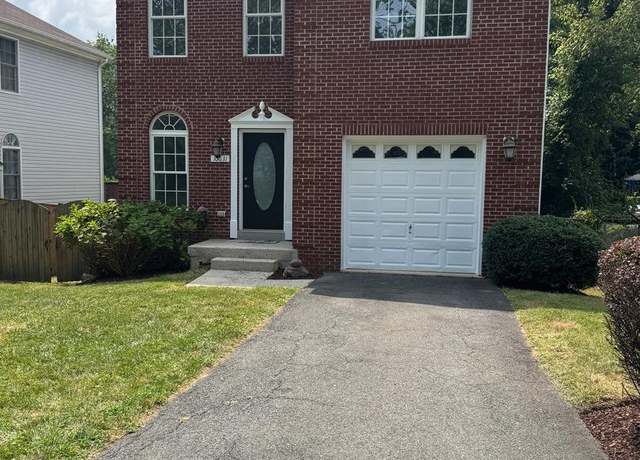 Property at 10631 West Dr, Fairfax, VA 22030, 3 beds, 2.5 baths