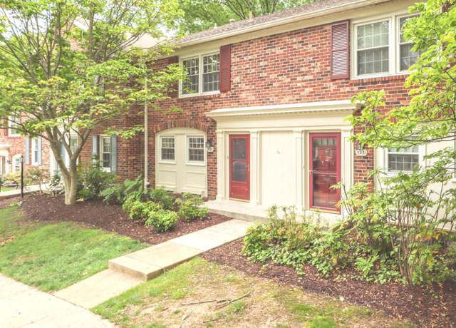 Property at 5929 Kingsford Rd #372, Springfield, VA 22152, 3 beds, 2.5 baths