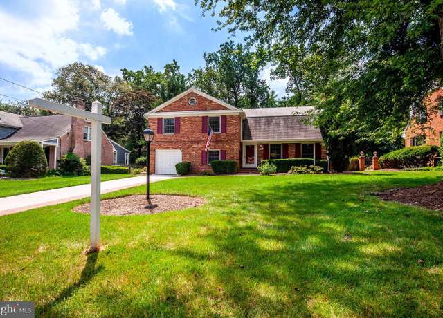 Property at 7401 Venice St, Falls Church, VA 22043, 4 beds, 2.5 baths