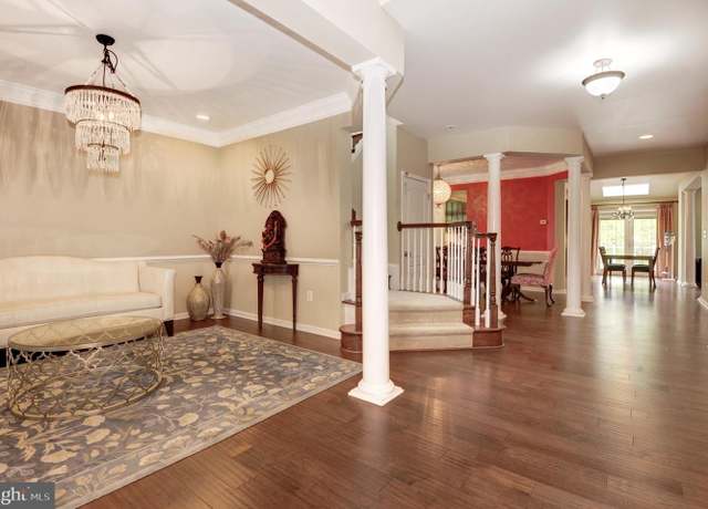 Property at 23166 Glenorchy Ct, Ashburn, VA 20148, 6 beds, 4.5 baths