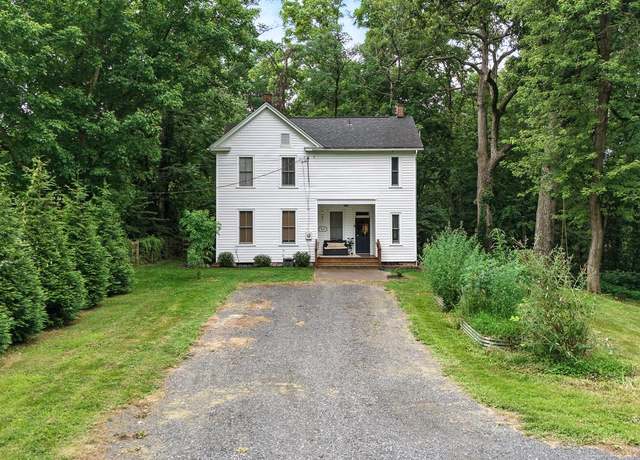 Property at 2417 Vineyard Rd, Falling Waters, WV 25419, 3 beds, 2.5 baths