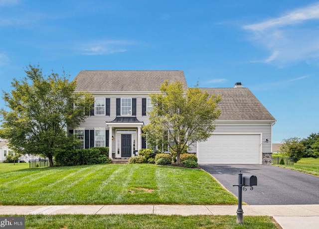 Property at 422 Georgiana Dr, Middletown, DE 19709, 4 beds, 2.5 baths