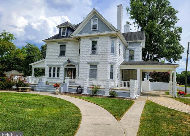 Property at 323 Pennsylvania Ave, Seaford, DE 19973, 4 beds, 2.5 baths
