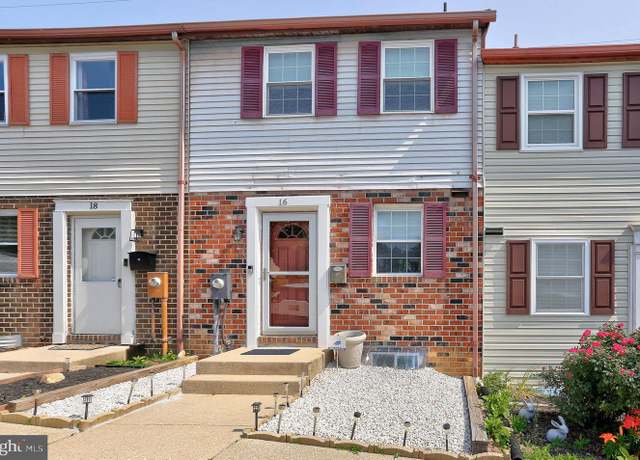 Property at 16 Garrison Ridge Ct #16, Owings Mills, MD 21117, 2 beds, 2.5 baths