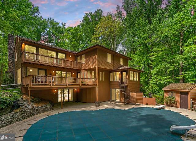 Property at 7641 Woodstream Way, Laurel, MD 20723, 7 beds, 5.5 baths