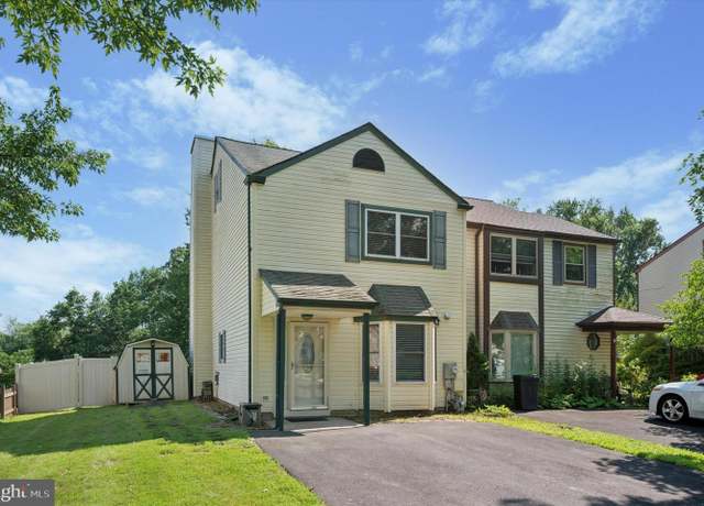 Property at 645 Whittier Dr, Warminster, PA 18974, 3 beds, 2.5 baths