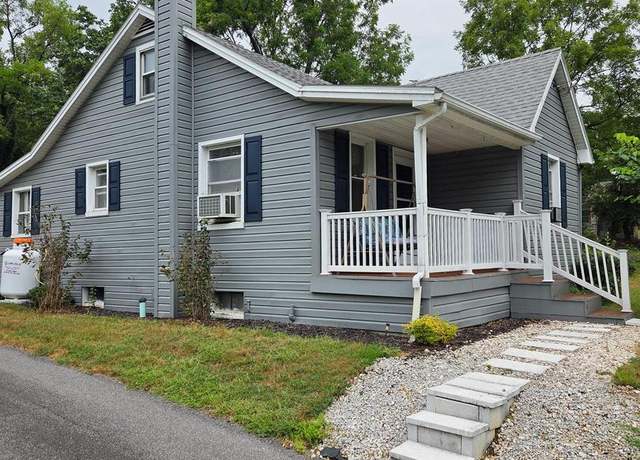 Property at 7 Burgners Mill Rd, Carlisle, PA 17015, 3 beds, 1 bath