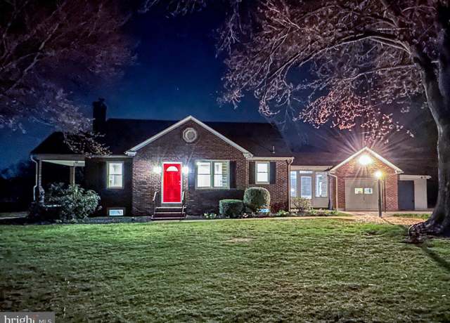 Property at 1050 S Keim St, Pottstown, PA 19465, 4 beds, 2 baths