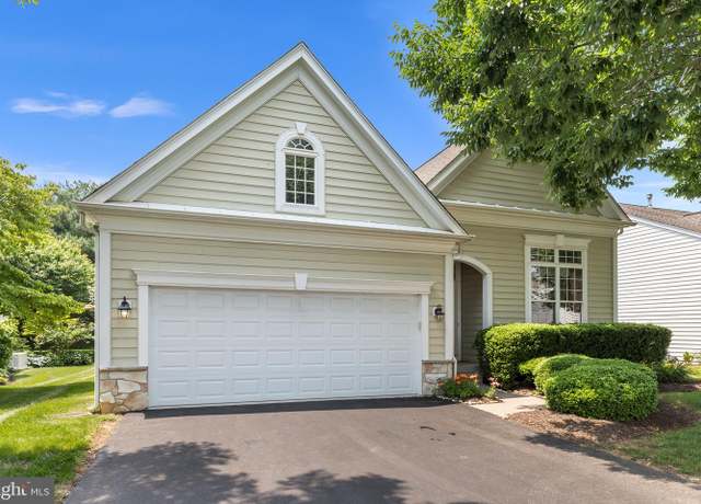 Property at 119 Violet Dr, Kennett Square, PA 19348, 2 beds, 2 baths