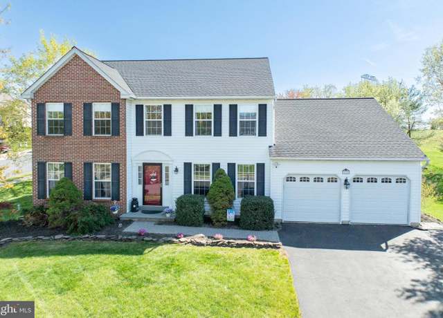 Property at 910 Yorkshire Way, Harleysville, PA 19438, 4 beds, 2.5 baths