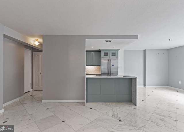 Property at 1919 Chestnut St #718, Philadelphia, PA 19103, 2 beds, 2 baths