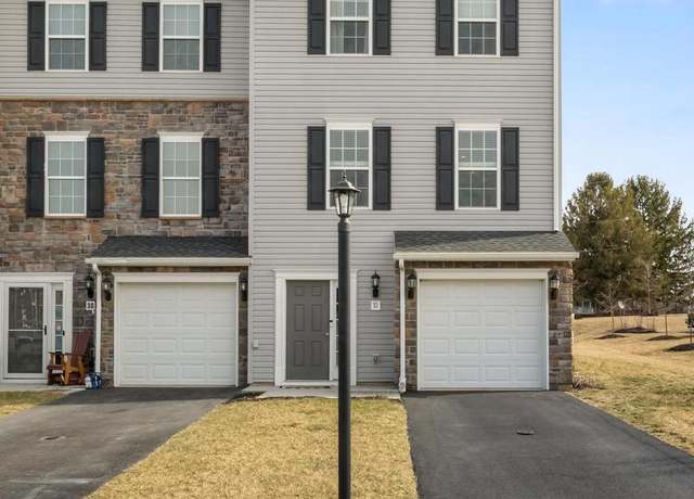Property at 32 Holstein Dr, Hanover, PA 17331, 3 beds, 2.5 baths