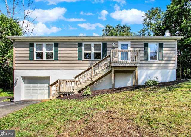 Property at 4953 Lincolnwood Dr, York, PA 17408, 4 beds, 2 baths