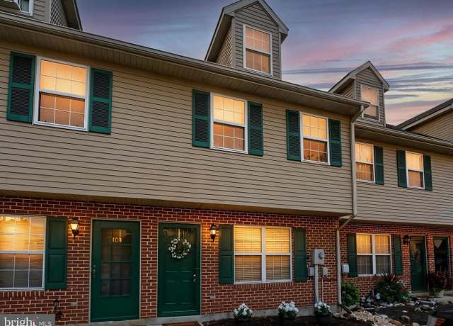 Property at 106 Orchard Ln #4, Hanover, PA 17331, 3 beds, 1.5 baths
