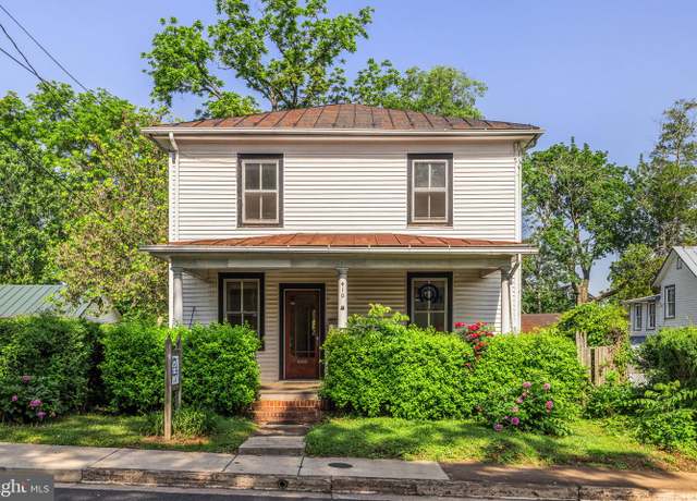 Property at 410 N West St, Culpeper, VA 22701, 3 beds, 3 baths