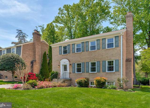 Property at 1204 Pine Hill Rd, Mclean, VA 22101, 3 beds, 3.5 baths