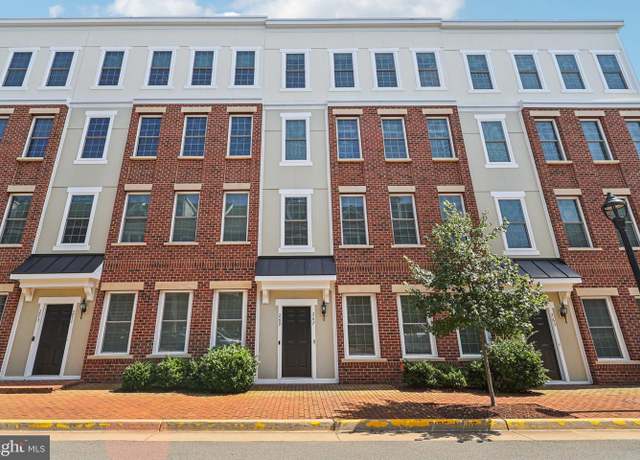Property at 269 High Rail Ter SE, Leesburg, VA 20175, 3 beds, 2.5 baths