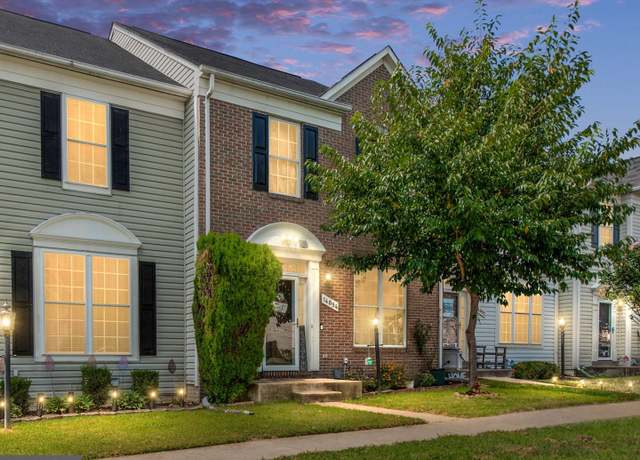 Property at 14094 Madrigal Dr, Woodbridge, VA 22193, 4 beds, 3.5 baths