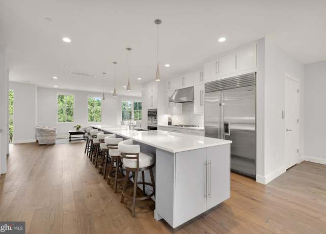 Property at 590 Brookes Ridge Ct, Bethesda, MD 20816, 5 beds, 4.5 baths