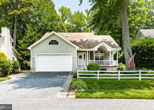 Property at 21 Links Ln, Ocean Pines, MD 21811, 3 beds, 2.5 baths