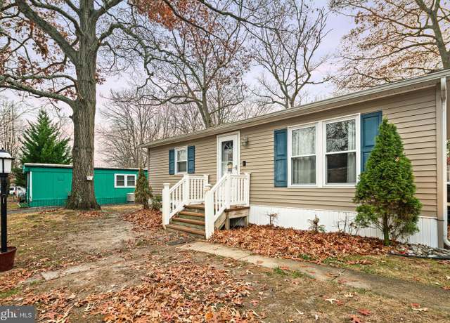 Property at 10 Elmwood Dr, Pittsgrove, NJ 08318, 2 beds, 1 bath