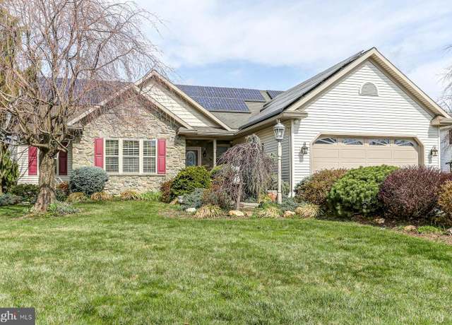 Property at 415 Homestead Dr, Lebanon, PA 17042, 3 beds, 3.5 baths