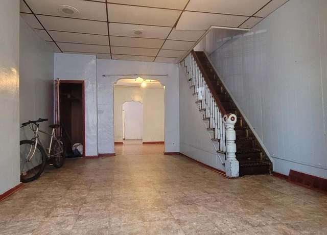 Property at 526 Moore St, Philadelphia, PA 19148, 3 beds, 1 bath