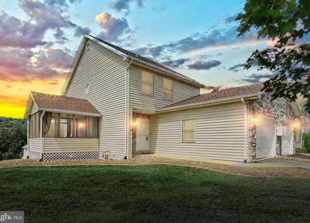 Property at 113 Sarah Ct, Lewisberry, PA 17339, 2 beds, 2.5 baths