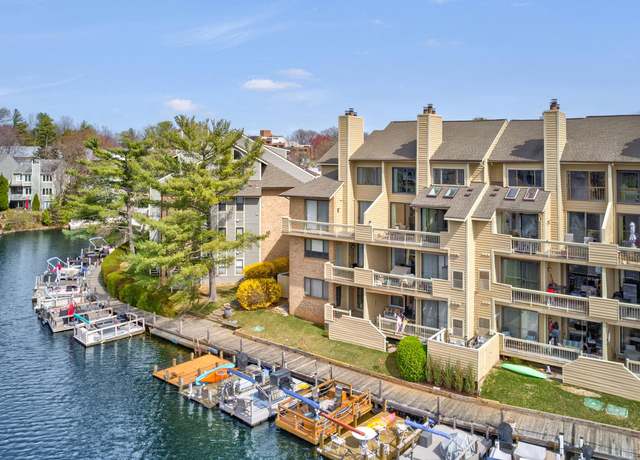 Property at 11272 Harbor Ct #1272, Reston, VA 20191, 2 beds, 2 baths