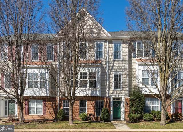 Property at 43690 Balmoral Ter, Ashburn, VA 20147, 3 beds, 3.5 baths