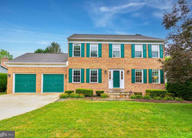 Property at 403 William St NW, Leesburg, VA 20176, 4 beds, 3.5 baths
