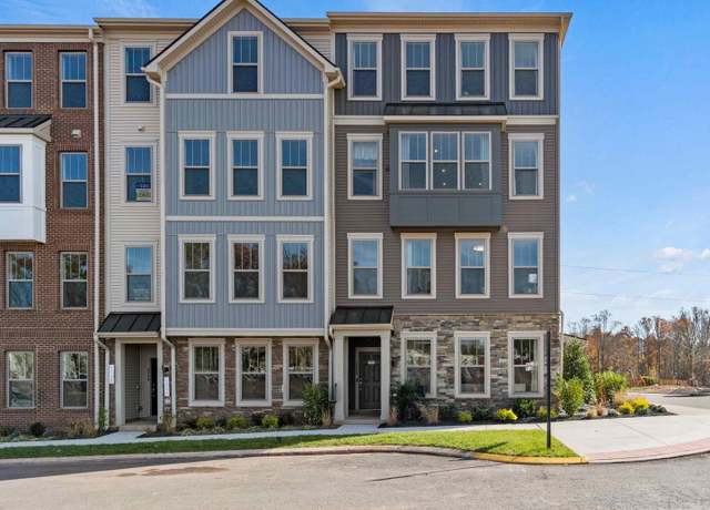 Property at 1007B Mays Ln, Manassas Park, VA 20111, 3 beds, 2.5 baths