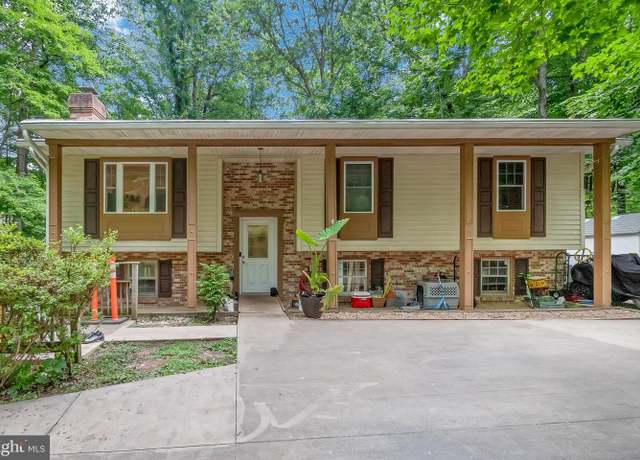 Property at 11039 Timberview Dr, Manassas, VA 20111, 4 beds, 3 baths